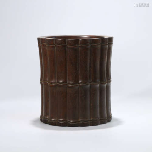 A BAMBOO JOINT PATTERN RED SANDALWOOD BRUSH POT