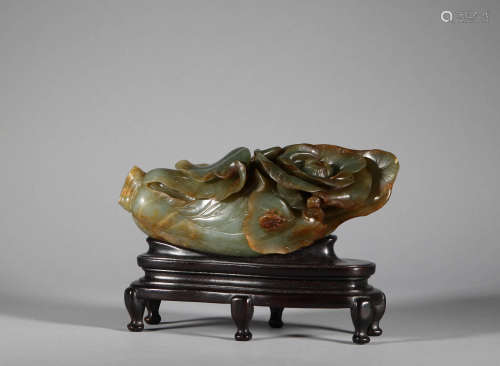 Hotan Jade Cabbage Ornaments in Qing Dynasty