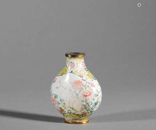 Qing Dynasty Enamel Snuff Bottle