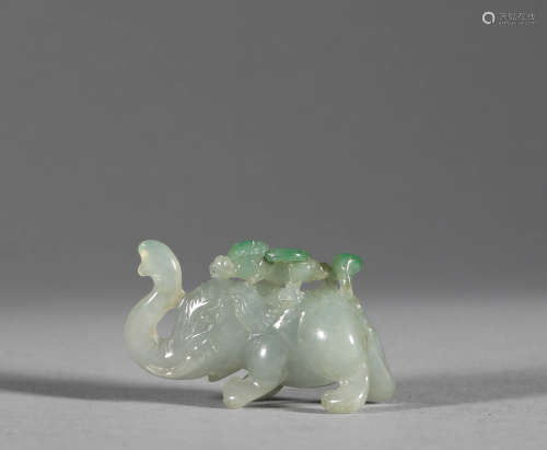 Qing Dynasty Jade Ornaments