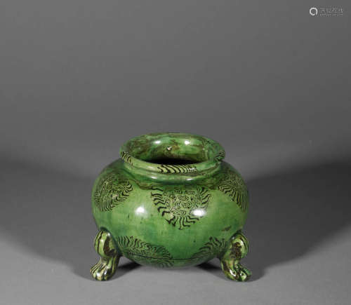 Tang Dynasty Three-legged Green Glazed Furnace