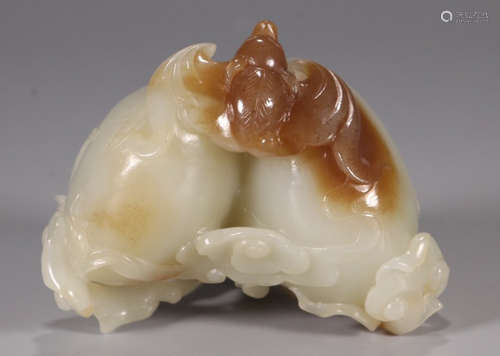 HETIAN JADE CARVED PENDANT