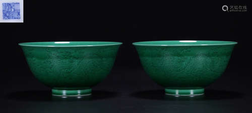 QIANLONG MARK GREEN GLAZE BOWL PAIR