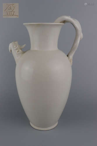 White Porcelain (Mark Of Ying) Holding Pot