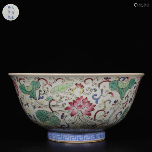 Famille Rose 'Lotus' Porcelain Bowl