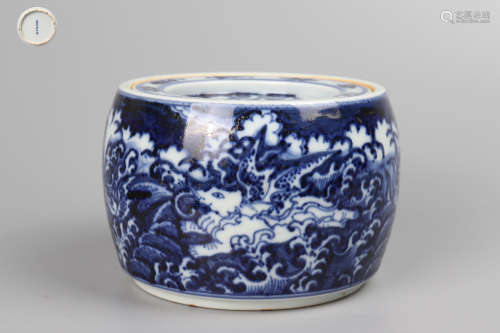 Chinese Blue And White Porcelain Cricket Can