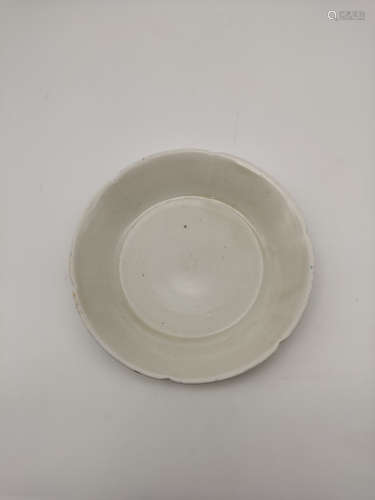 Ding Wave Porcelain Plate