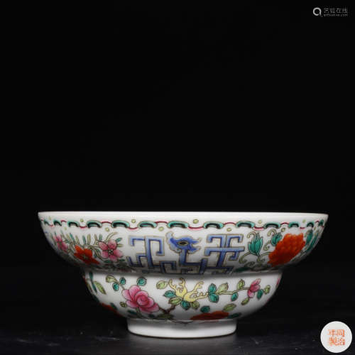 Famille Rose 'Lotus' Porcelain Bowl