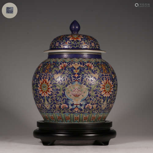 Enamel 'Lotus' Porcelain Jar