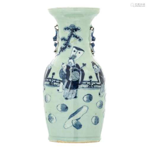 A CHINESE BLUE AND WHITE FIGURES VASE