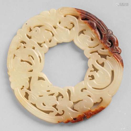 A CARVED JADE  DRAGON  RING