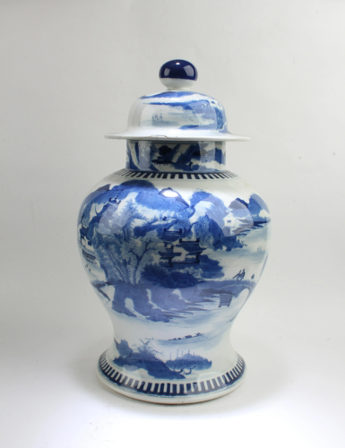 Chinese Blue & Whie Porcelain Jar