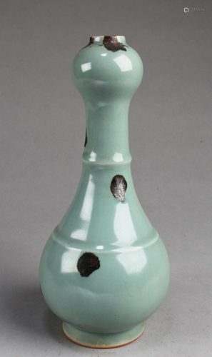 Chinese Porcelain Vase