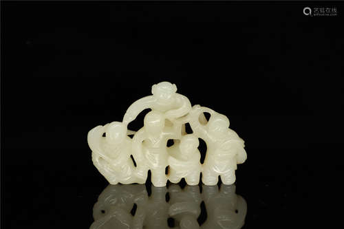 Qing white jade figure