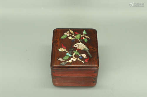 Qing huanghuali tongs hundred treasure cover box