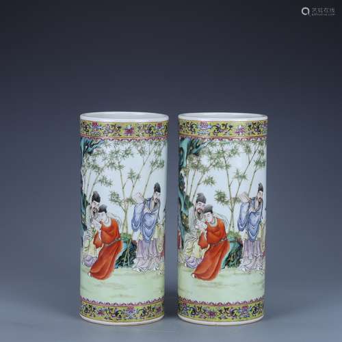 A pair of famille rose figurines in Qianlong period, Qing Dy...