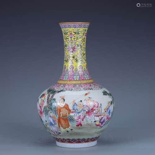 Qing Dynasty Qianlong Yellow Ground Opened Figures Appreciat...