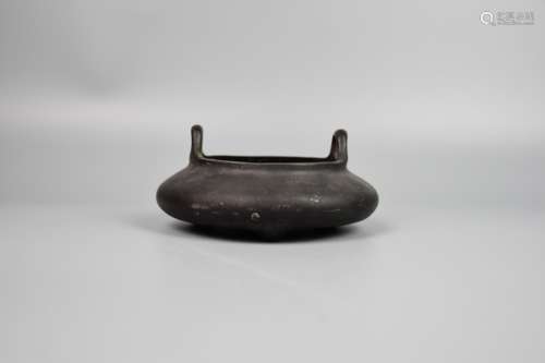 Qing Dynasty--Xuande style copper censer with bridge ears