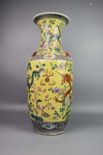 Guangxu, Qing Dynasty--300 large bottles with yellow ground ...