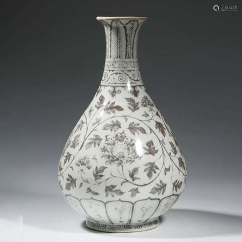 A CHINESE PORCELAIN UNDERGLAZED-RED-GLAZED INTERLOCKING BRAN...