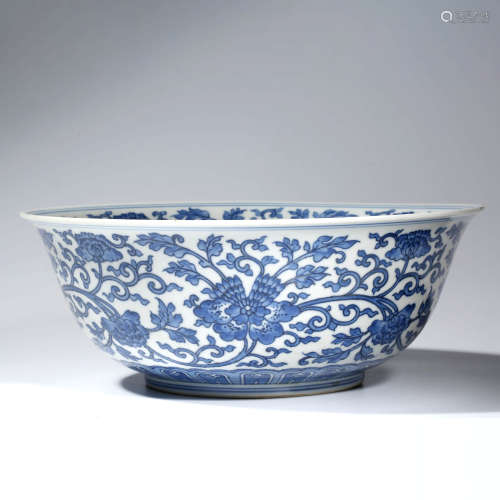 A CHINESE BLUE AND WHITE INTERLOCKING BRANCHES BOWL
