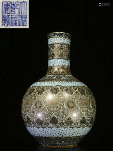 Overseas Backflow.Chinese Globular Vase