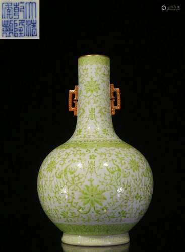 Overseas Backflow.Chinese Famille Rose Vase