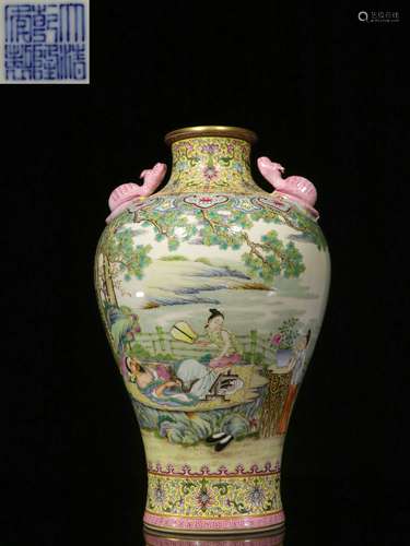 Overseas Backflow.Chinese Famille Rose Vase