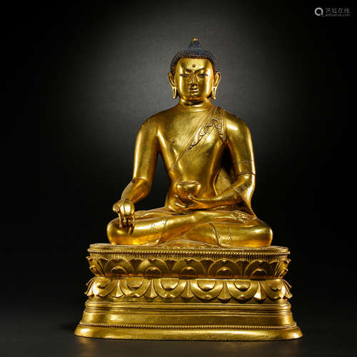 QING DYNASTY, CHINESE SEATED GILT BRONZE BUDDHA STATUE