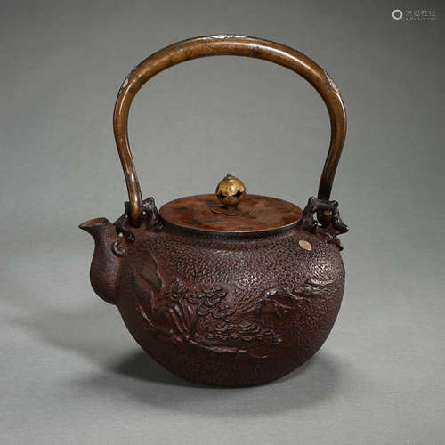 CHINESE QING DYNASTY POT WITH HANDLE