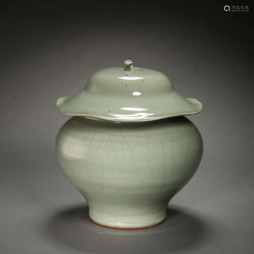 SOUTHERN SONG DYNASTY, CHINESE LARGE LONGQUAN WARE JAR