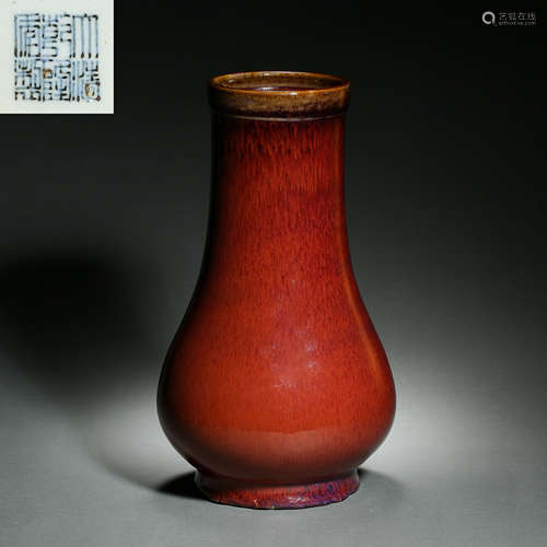 QIANLONG RED GLAZED VASE, QING DYNASTY, CHINA