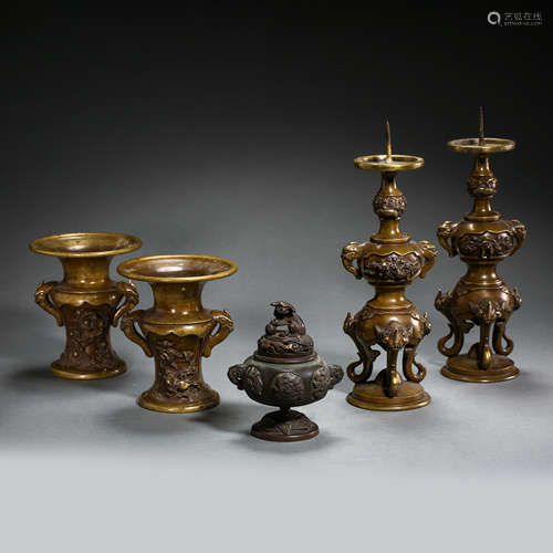 A SET OF CHINESE QING DYNASTY BRONZE ORNAMENTS