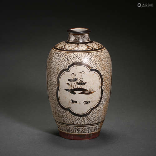 JIZHOU WARE PLUM VASE, SOUTHERN SONG DYNASTY, CHINA