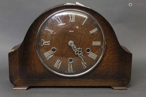 An early 20th century Smith's oak cased mantle clock,