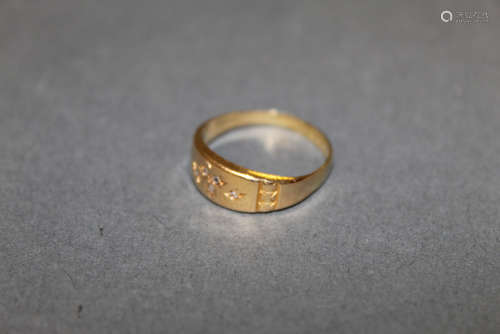 A Victorian 18ct gold ring, the face gypsy set with diamond ...