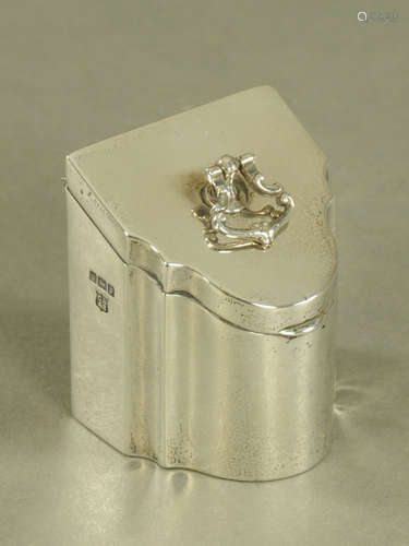 An Edward VII silver miniature knife box shape desk accessor...