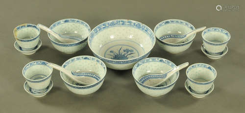 A Chinese porcelain 