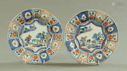 A pair of late 18th/early 19th century Chinese polychrome di...