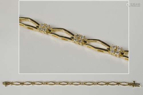 Bracelet en or jaune 18 carats serti de diamants taille bril...