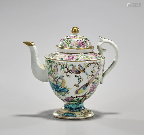 18th Century Chinese Export Porcelain Teapot