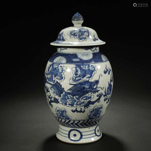 A CHINESE BLUE AND WHITE PORCELAIN JAR AND COVER