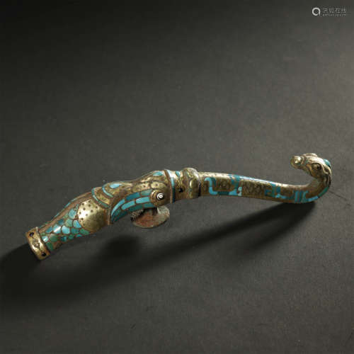 ANCIENT CHINESE GOLD AND TURQUOISES-INLAID BRONZE GARMENT HO...