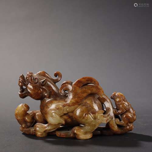 ANCIENT CHINESE JADE CARVED MYTHICAL BEAST