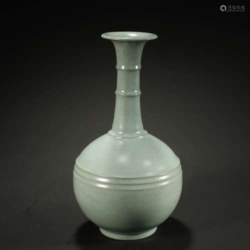 ANCIENT CHINESE GE-KILN VASE