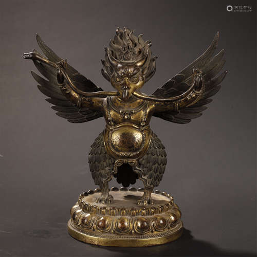 A CHINESE GILT-BRONZE BUDDHA STATUE