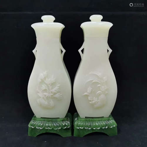 A PAIR OF HETIAN JADE VASES