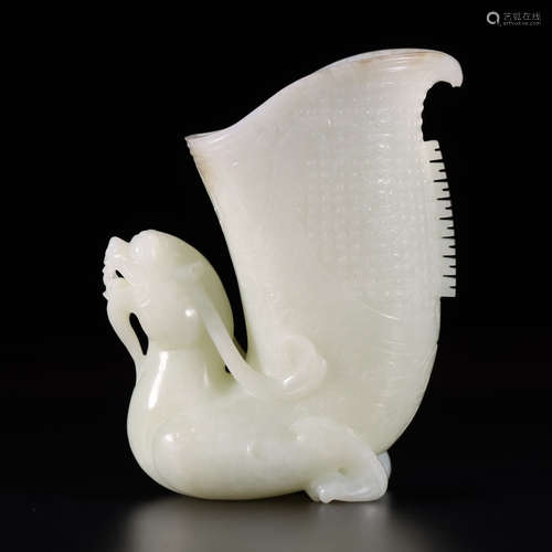 A CHINESE HETIAN JADE DRAGON HEAD CUP