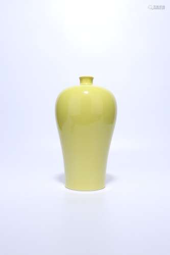 chinese lemon-yellow glazed porcelain meiping