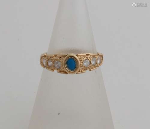 Gold ring with cubic zirconia